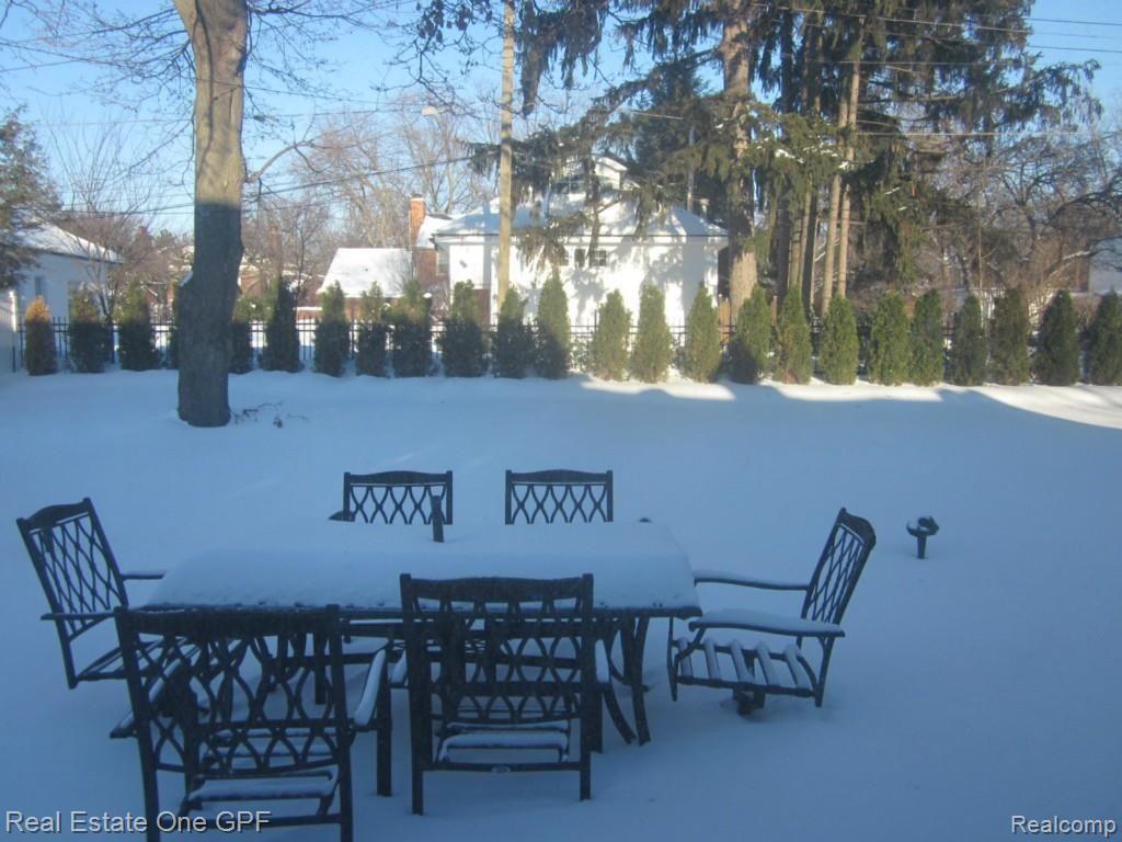 270 Lincoln Road Grosse Pointe, MI 48230 - Photo 10 of 21 IMG_1540.jpg