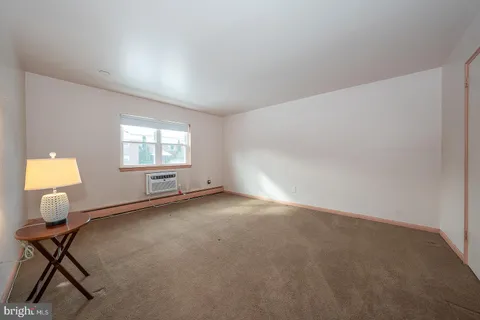 $195,000 | 1 Radnor Drive, Unit F4, Newtown Square, PA 19073