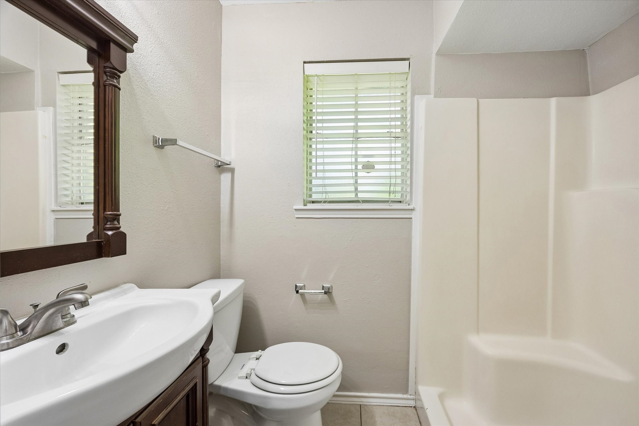 15110 Buxley Street Houston, TX 77053 - Photo 7 of 12