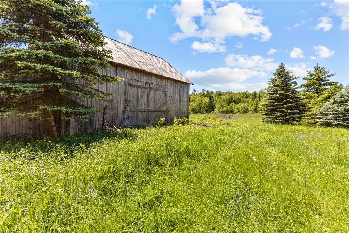 1679 Shover Road Eden, VT 05652 - Photo 27 of 40