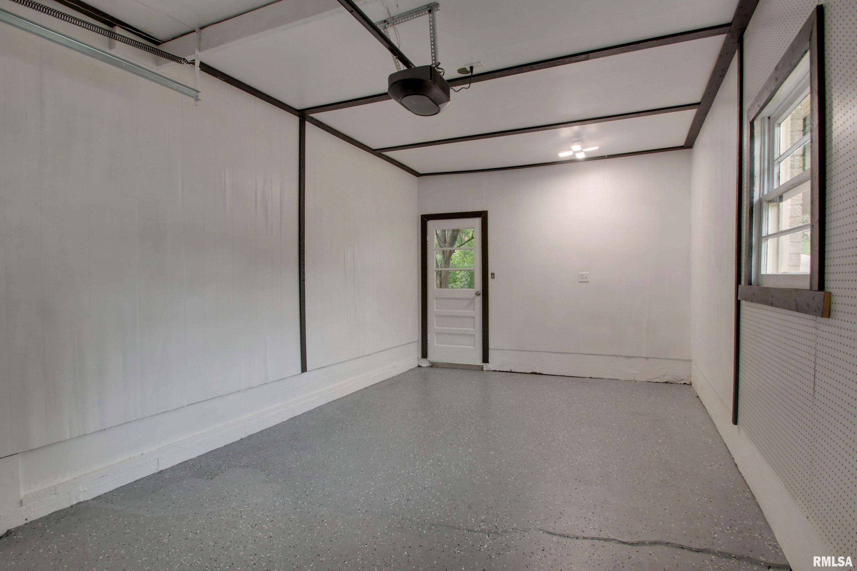 916 Locust Street Quincy, IL 62301 - Photo 20 of 21