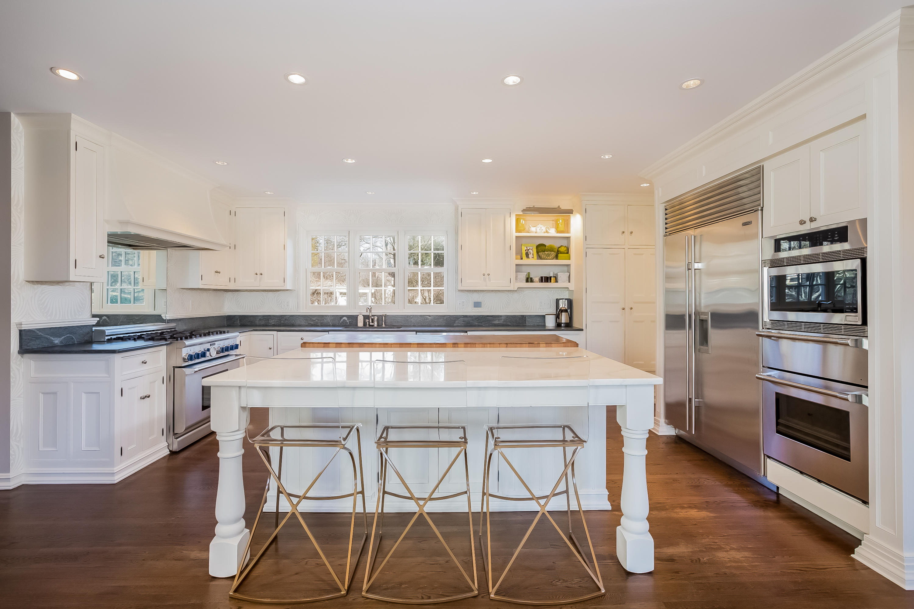 325 Rosebrook Road New Canaan, CT 06840 - Photo 12 of 26 017-Kitchen-2320358-large