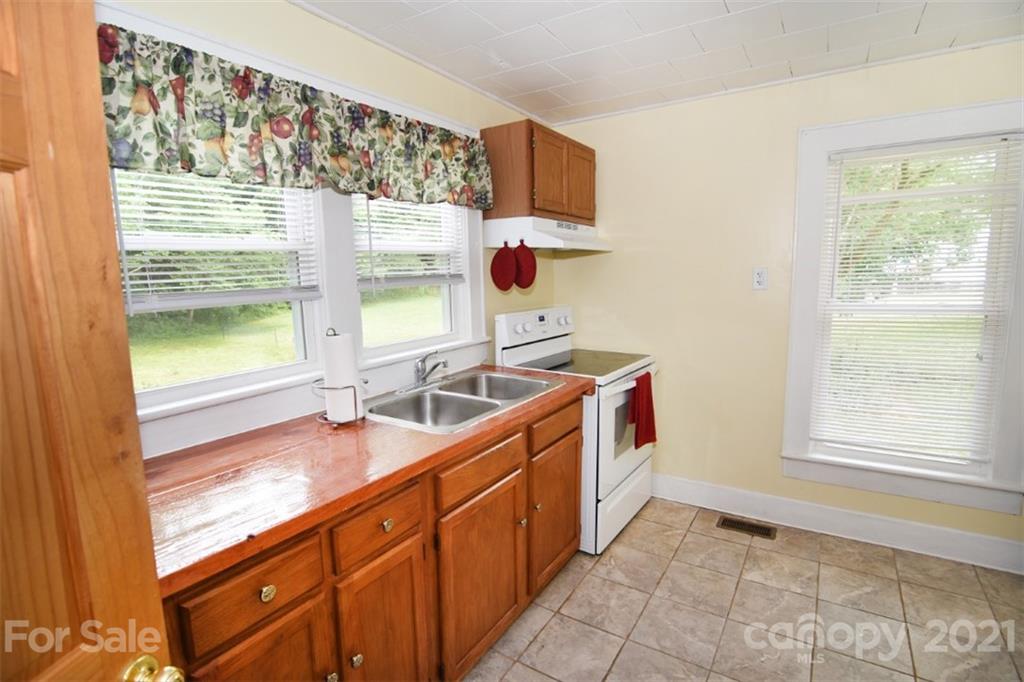 2138 Enon Road Morganton, NC 28655 - Photo 9 of 25 Gallery Image 9