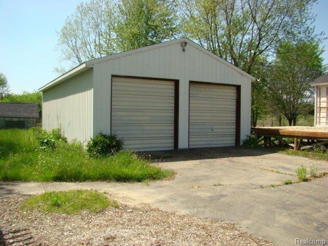 1672 Morris Road Lapeer, MI 48446 - Photo 13 of 15 DSC06143.JPG