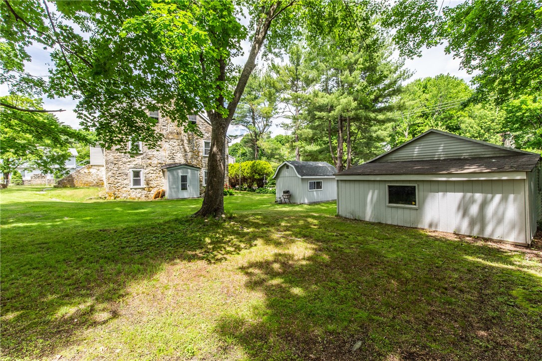 57 River Road Smithfield, RI 02917 - Photo 5 of 49