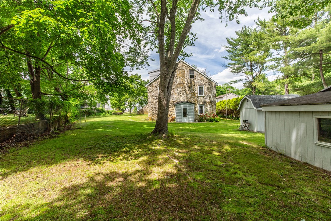 57 River Road Smithfield, RI 02917 - Photo 6 of 49