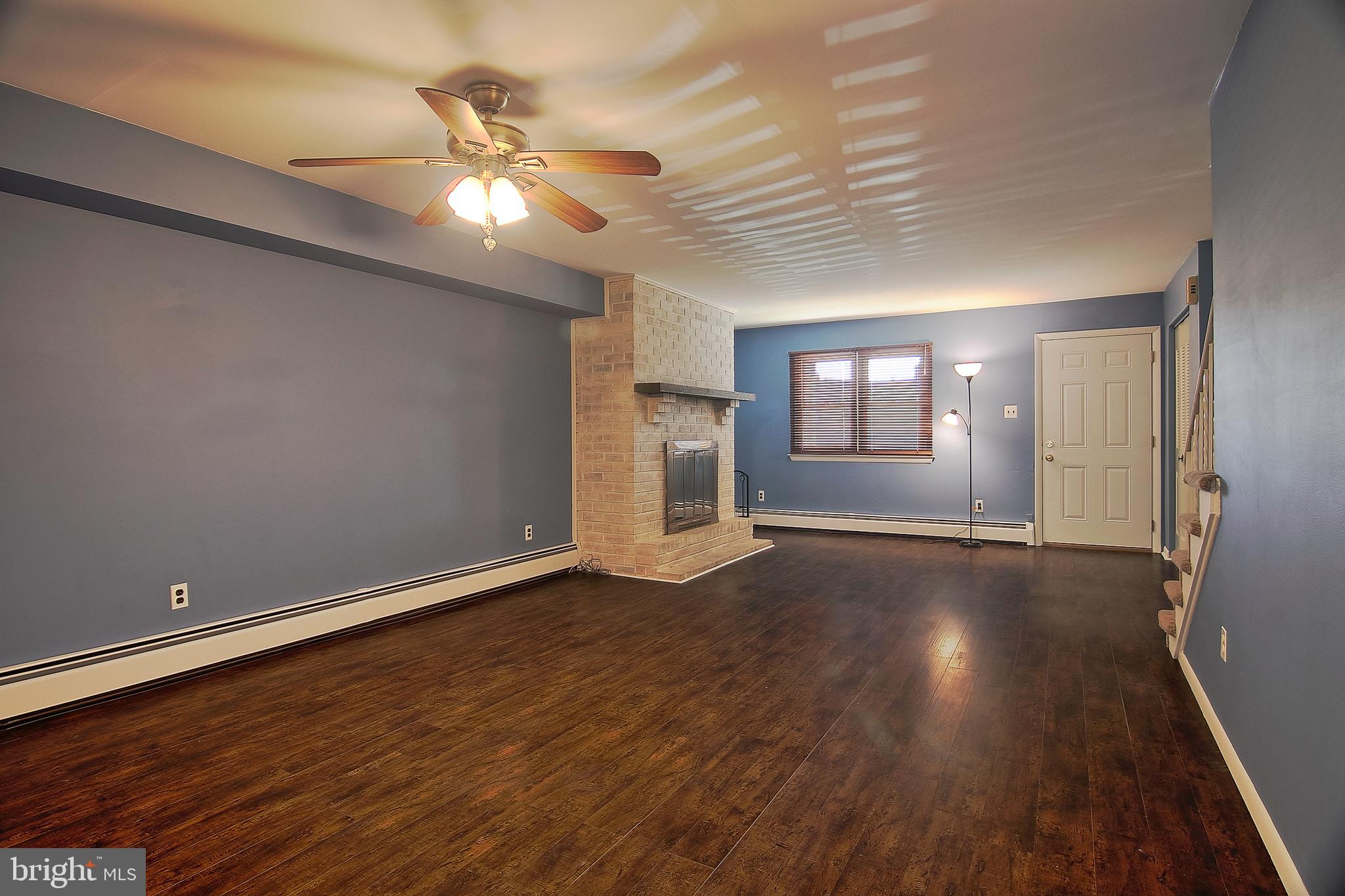 2706 Walnut Ridge Drive Pottstown, PA 19464 - Photo 6 of 23 Dining Area/Living Room
