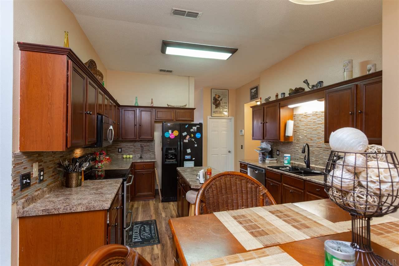 3202 Moss Point Lane Cantonment, FL 32533 - Photo 11 of 35
