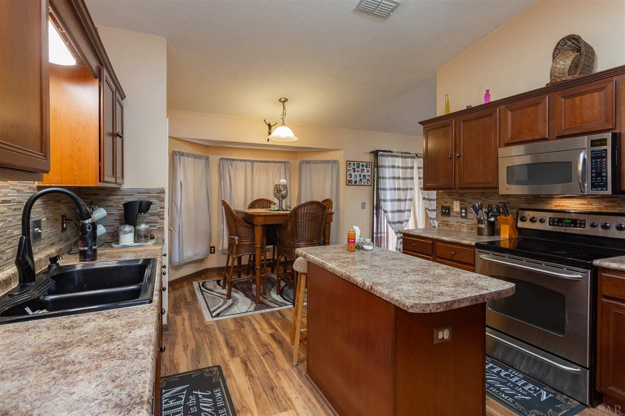 3202 Moss Point Lane Cantonment, FL 32533 - Photo 13 of 35