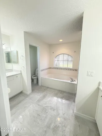 $2,500 | 3727 Sunrise Oaks Drive, Port Orange, FL 32129