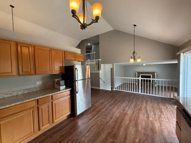 $387,500 | 1715 Pembrook Court, Plainfield, IL 60586