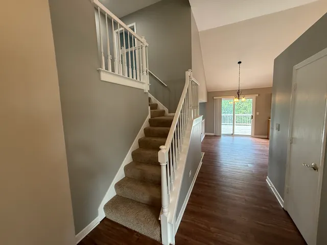 $387,500 | 1715 Pembrook Court, Plainfield, IL 60586