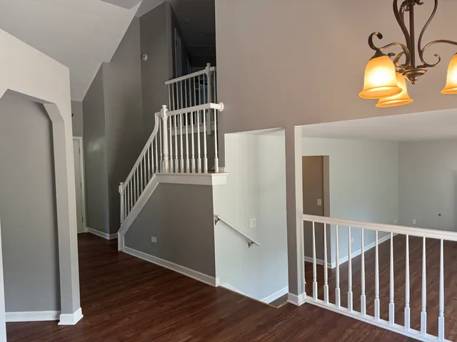 $387,500 | 1715 Pembrook Court, Plainfield, IL 60586