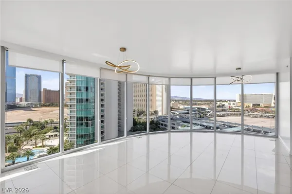 $3,300 | 322 Karen Avenue, Unit 1008, Las Vegas, NV 89109