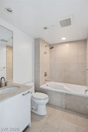 $3,300 | 322 Karen Avenue, Unit 1008, Las Vegas, NV 89109