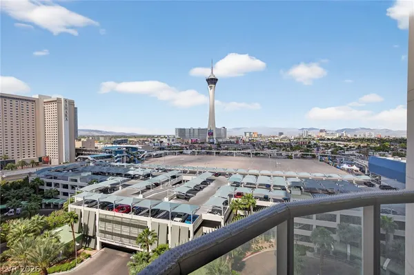 $3,300 | 322 Karen Avenue, Unit 1008, Las Vegas, NV 89109