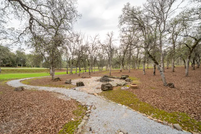 $1,900,000 | 15900 El Camino Robles Road, Redding, CA 96001