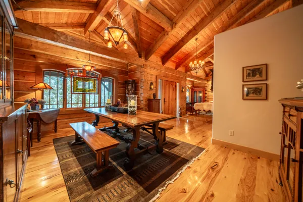 $1,900,000 | 15900 El Camino Robles Road, Redding, CA 96001