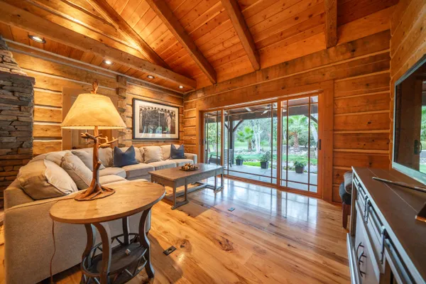 $1,900,000 | 15900 El Camino Robles Road, Redding, CA 96001