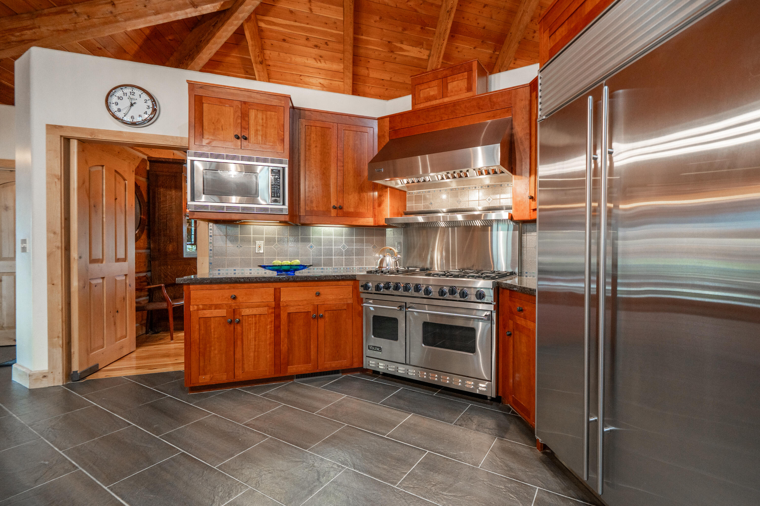 15900 El Camino Robles Road Redding, CA 96001 - Photo 31 of 117 a kitchen with stainless steel appliances granite countertop a refrigerator a stove and a sink