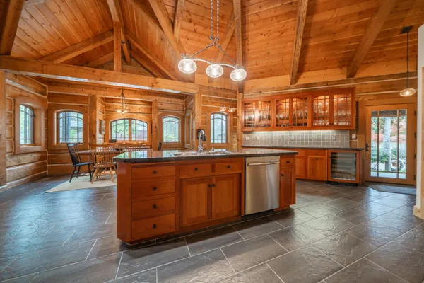 $1,900,000 | 15900 El Camino Robles Road, Redding, CA 96001