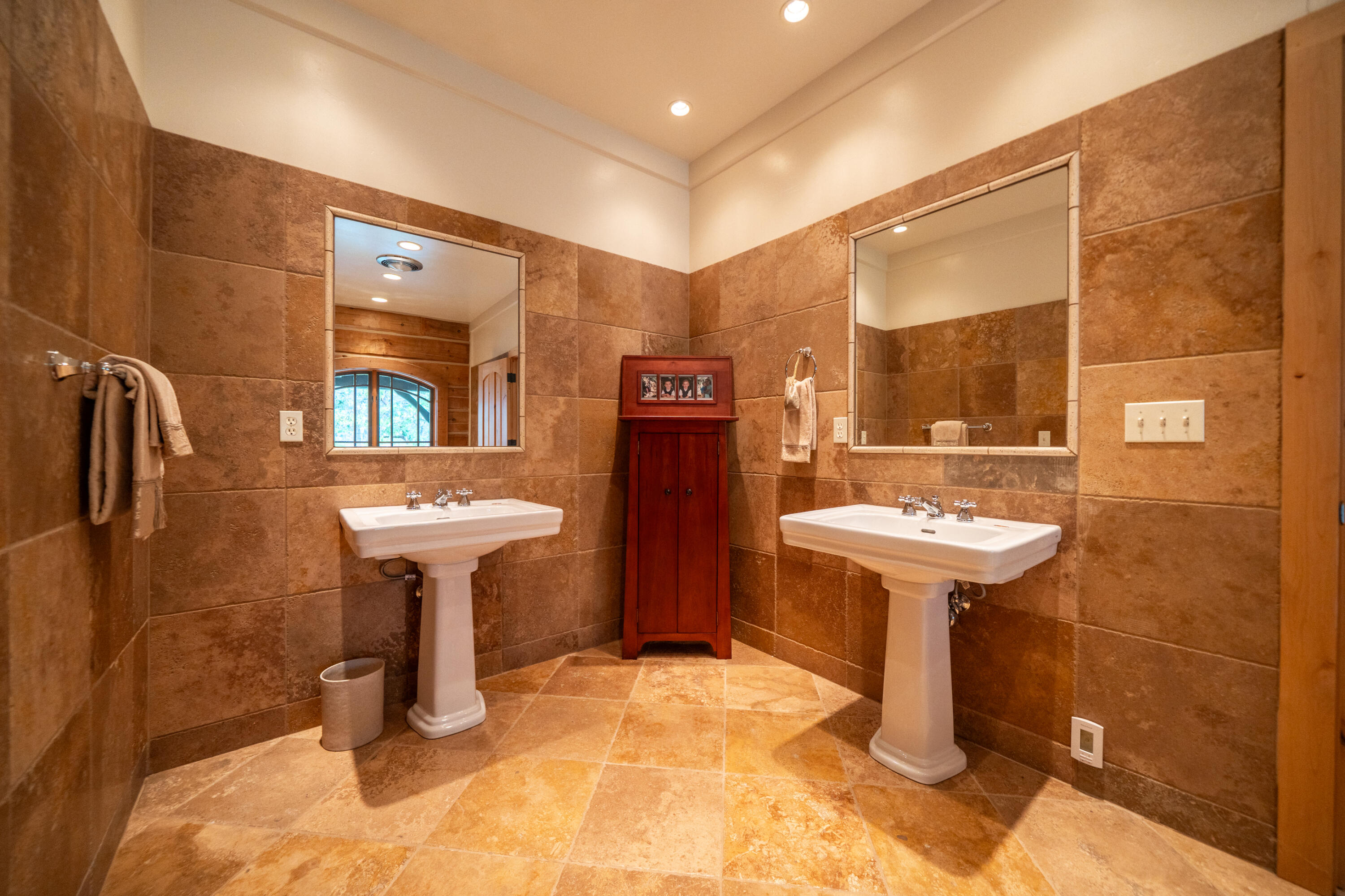 15900 El Camino Robles Road Redding, CA 96001 - Photo 38 of 117 a bathroom with a sink and mirror