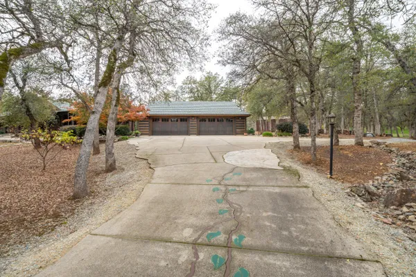 $1,900,000 | 15900 El Camino Robles Road, Redding, CA 96001
