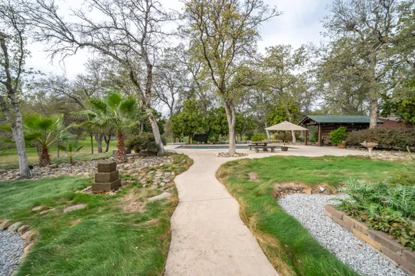 $1,900,000 | 15900 El Camino Robles Road, Redding, CA 96001