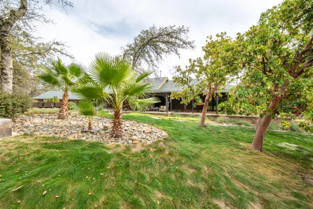 $1,900,000 | 15900 El Camino Robles Road, Redding, CA 96001