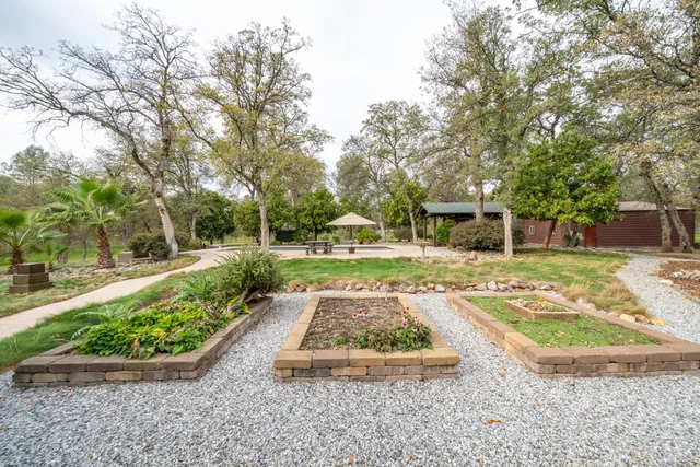 $1,900,000 | 15900 El Camino Robles Road, Redding, CA 96001