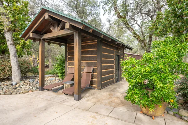 $1,900,000 | 15900 El Camino Robles Road, Redding, CA 96001