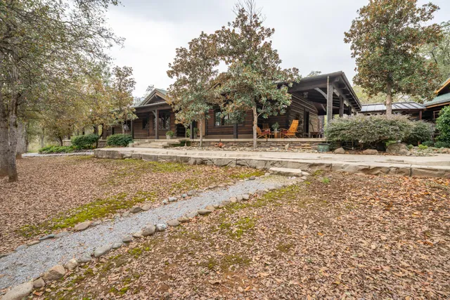 $1,900,000 | 15900 El Camino Robles Road, Redding, CA 96001