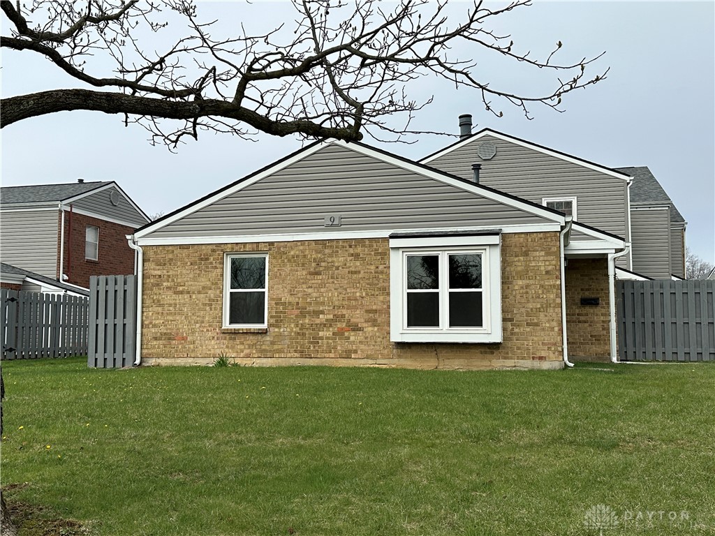 5548 Nantucket Road Dayton, OH 45426 - Photo 2 of 25 Gallery Image 2