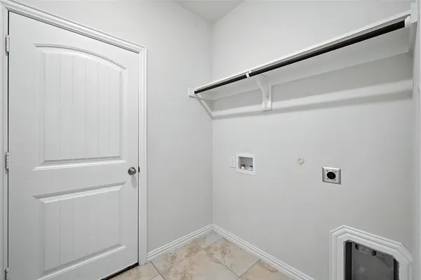 a view of utility room