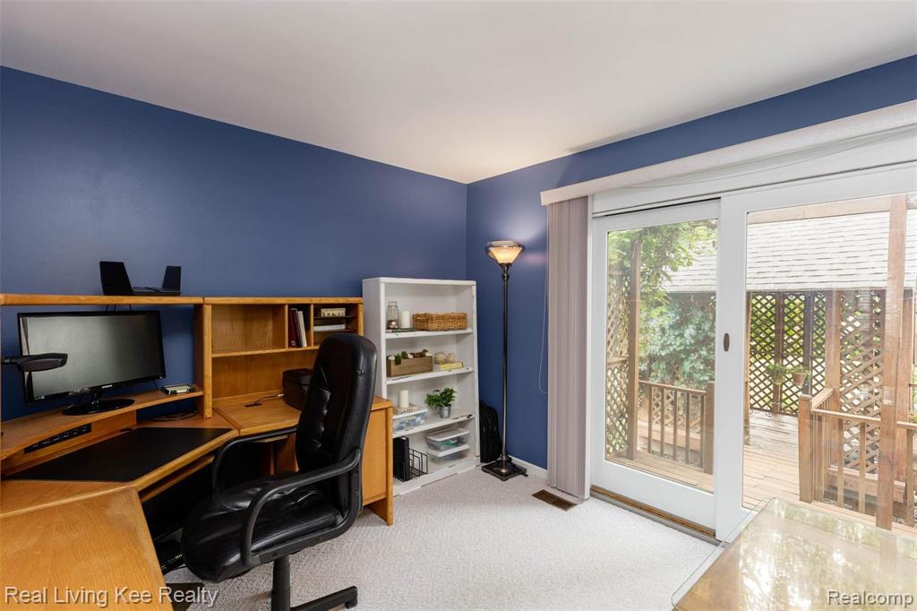 2661 Winter Park Road Rochester Hills, MI 48309 - Photo 18 of 43