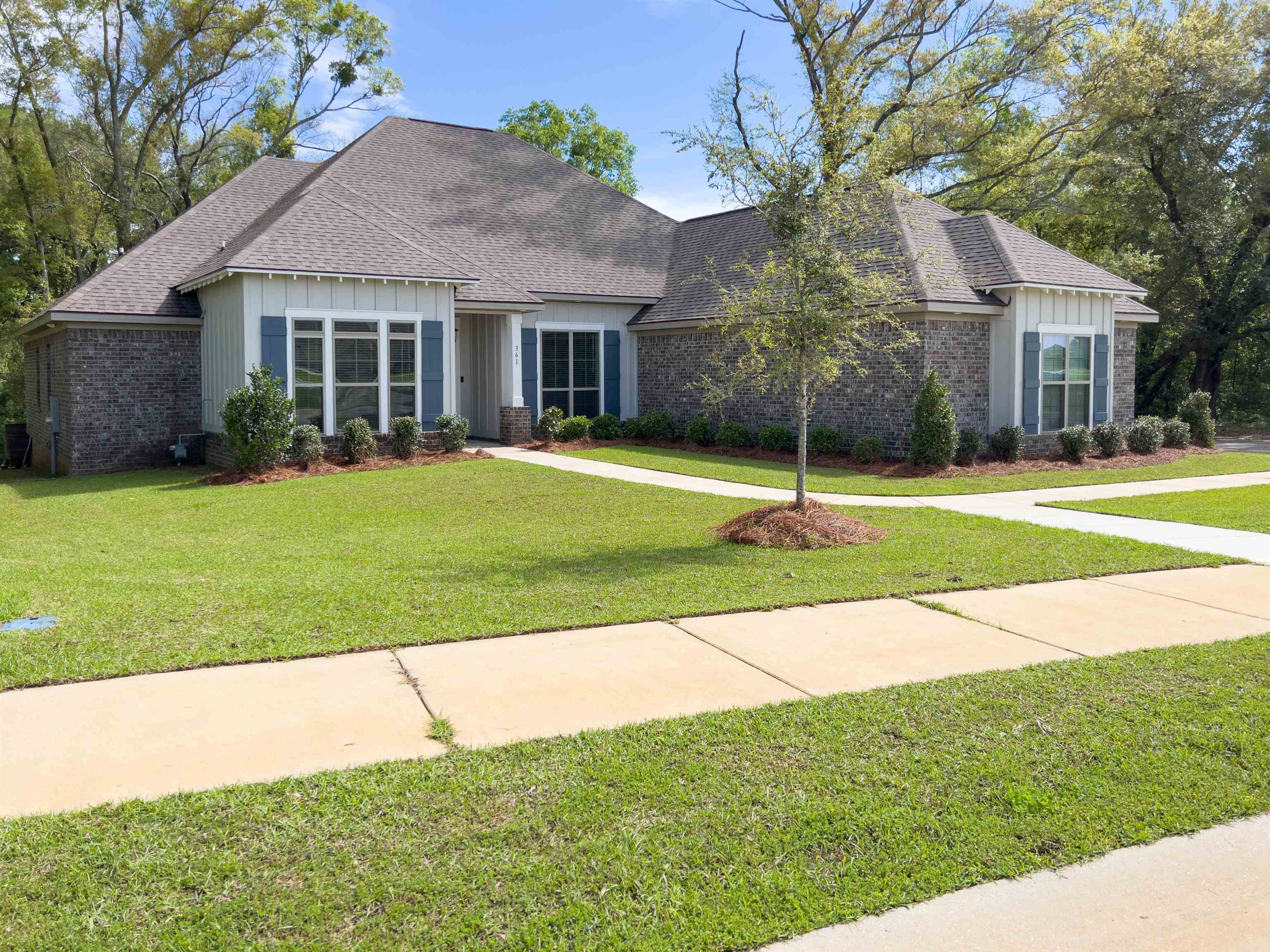 361 Garrison Boulevard Fairhope, AL 36532 - Photo 2 of 22