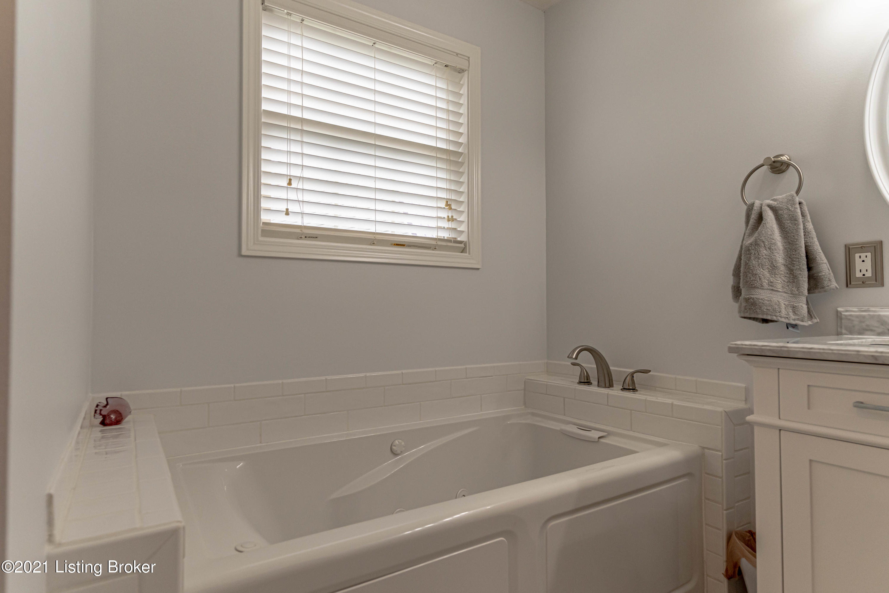 818 Noah Stevenson Road Bee Spring, KY 42207 - Photo 39 of 99 DSC04501