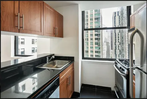 $4,795 | 100 Maiden Lane, Unit 1715 | Financial District