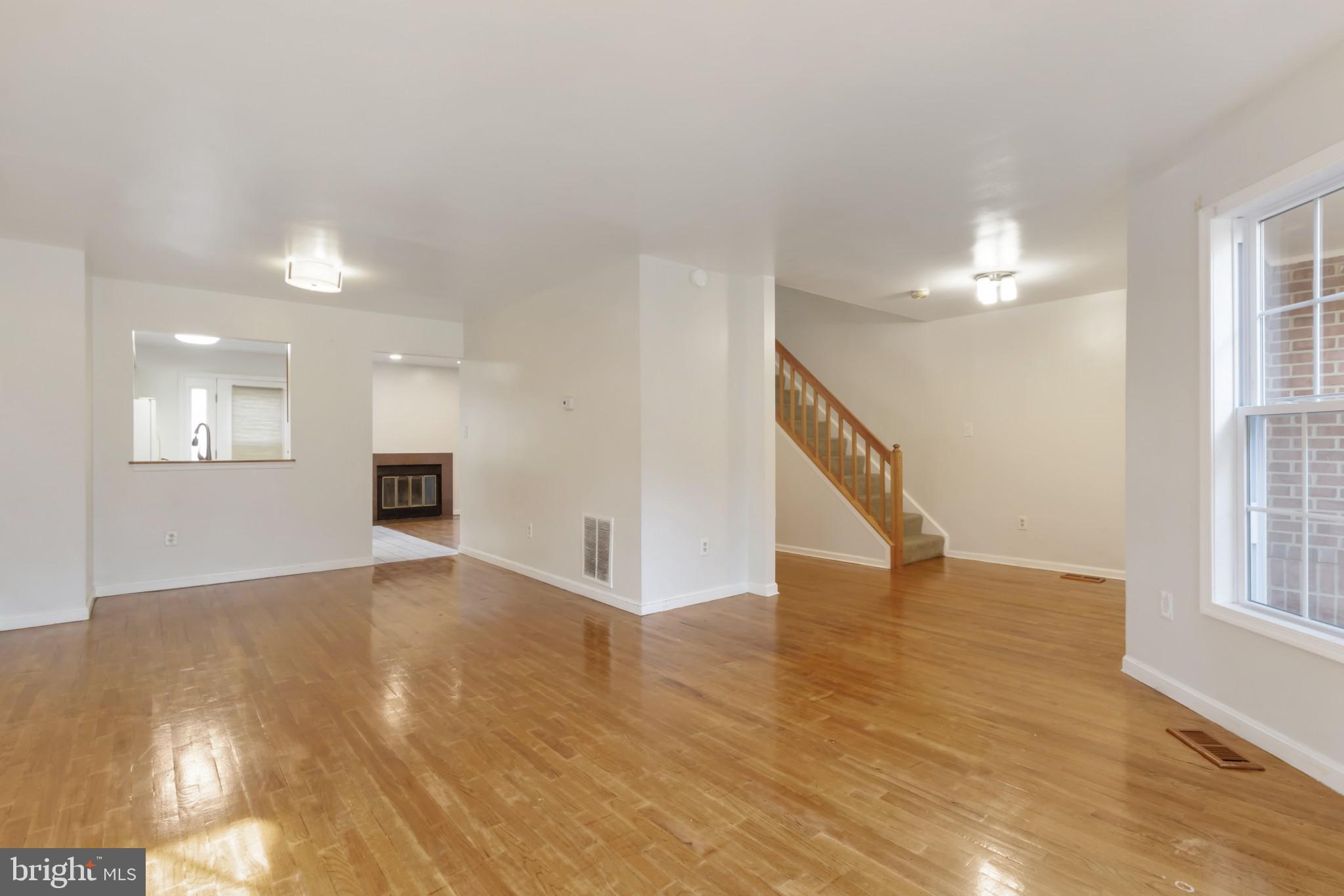 12218 Apache Tears Circle Laurel, MD 20708 - Photo 6 of 21 Gallery Image 6