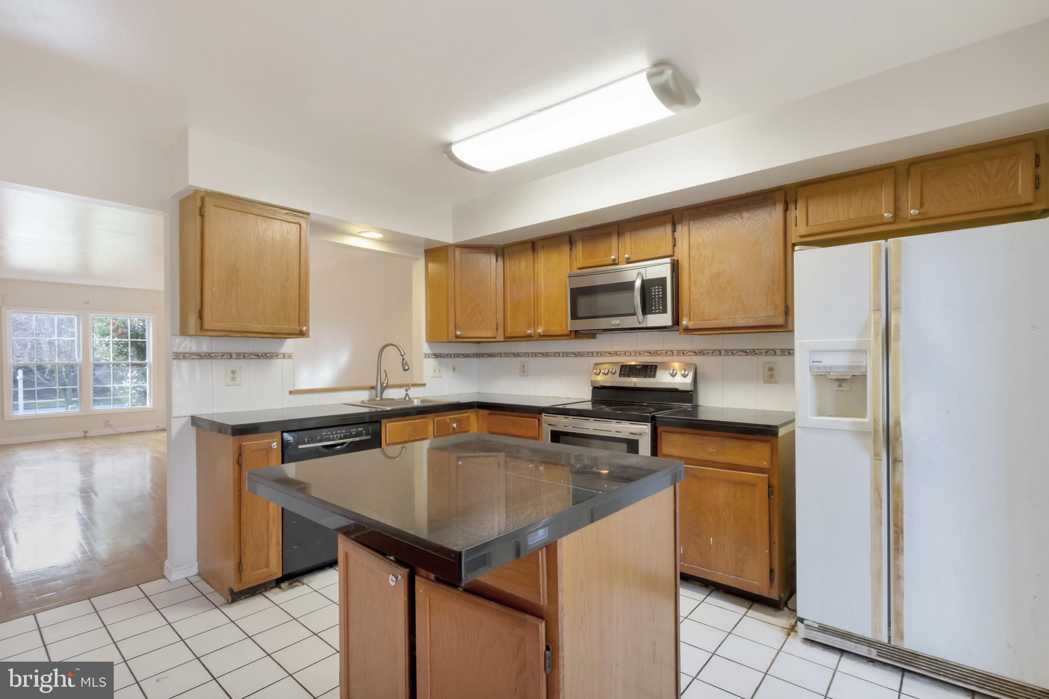 12218 Apache Tears Circle Laurel, MD 20708 - Photo 10 of 21 Gallery Image 10