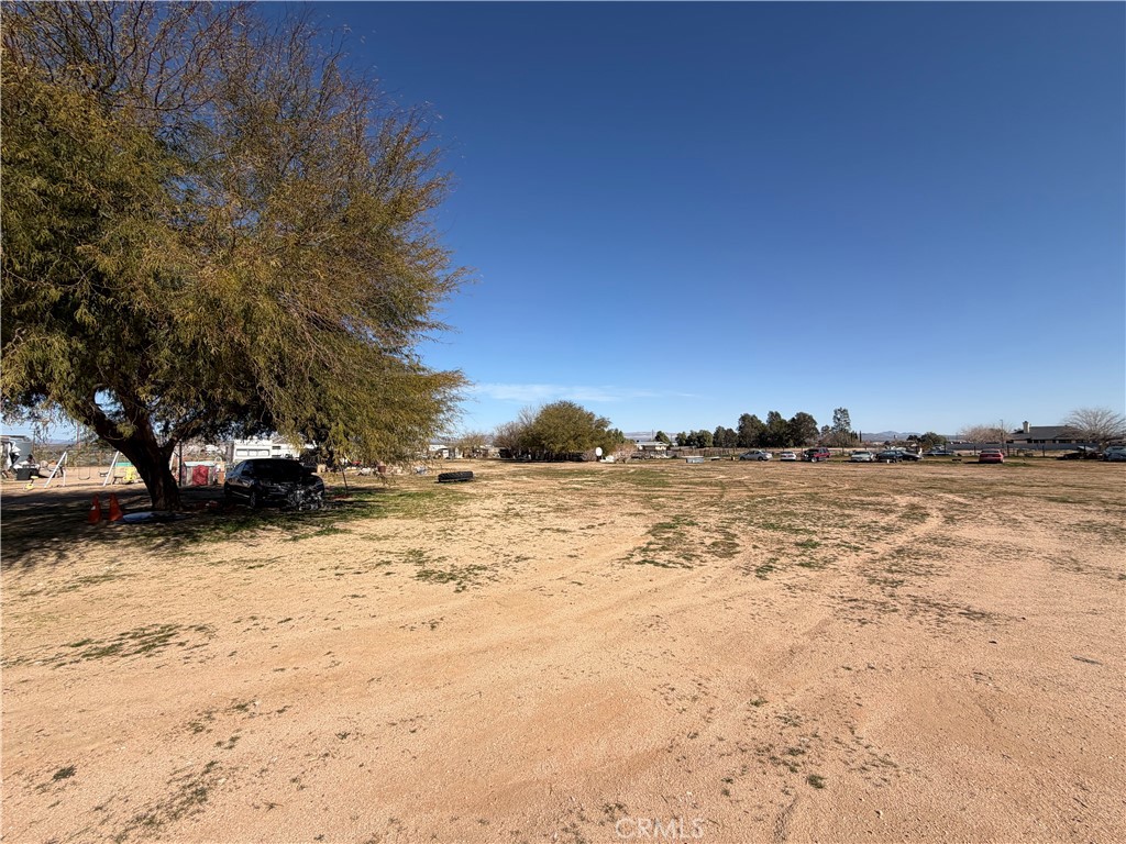 36633 Hidden River Road Hinkley, CA 92347 - Photo 10 of 19 a view of a yard with a snow on the road