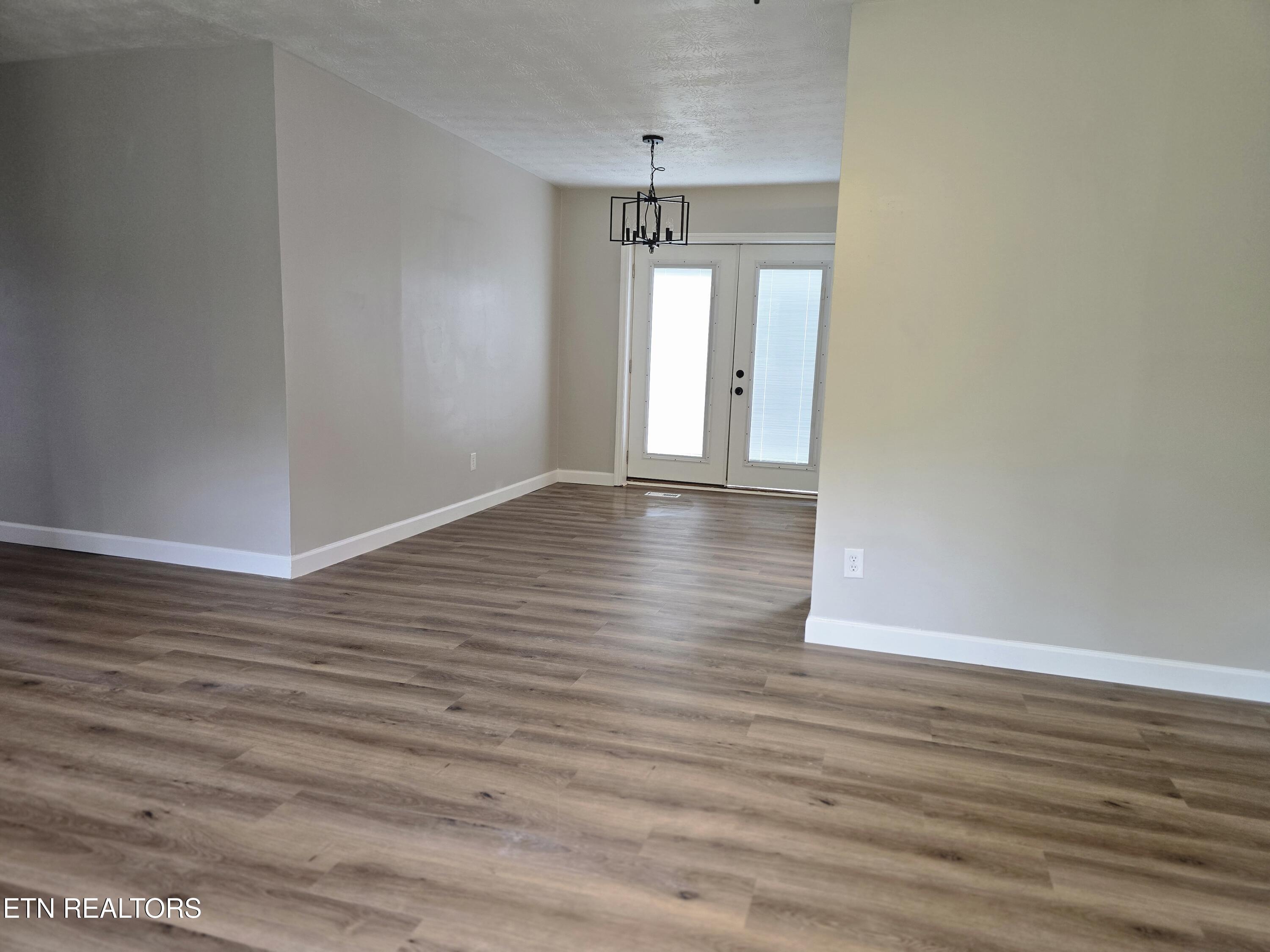281 Parliament Road Harrogate, TN 37752 - Photo 2 of 38 20260522_171407