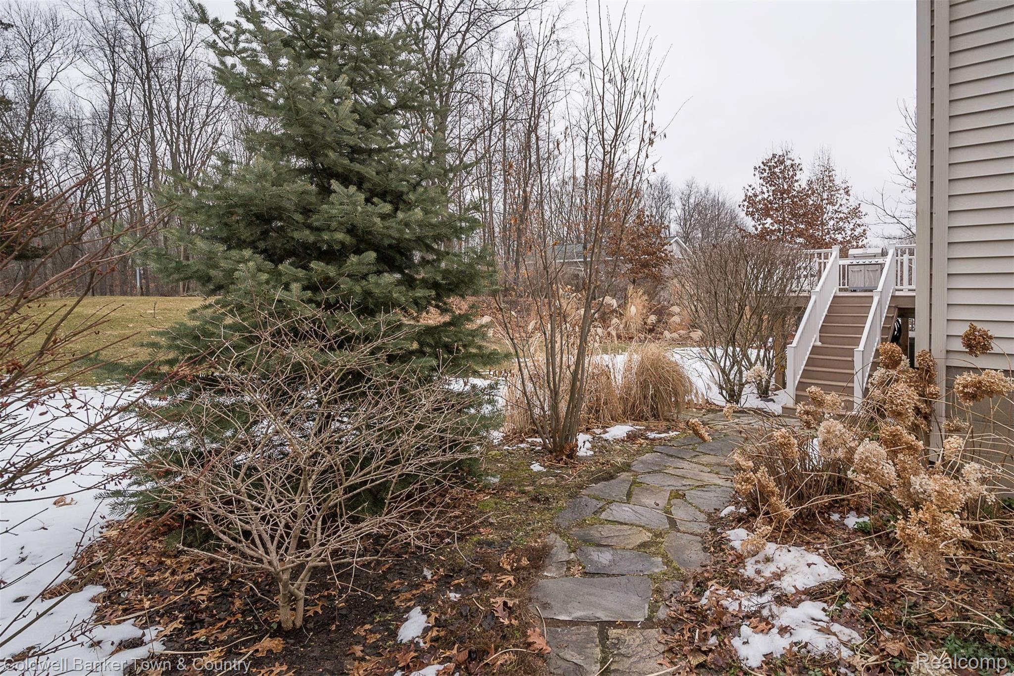 812 North Hughes Road Howell, MI 48843 - Photo 54 of 60 DSC_0970.jpg
