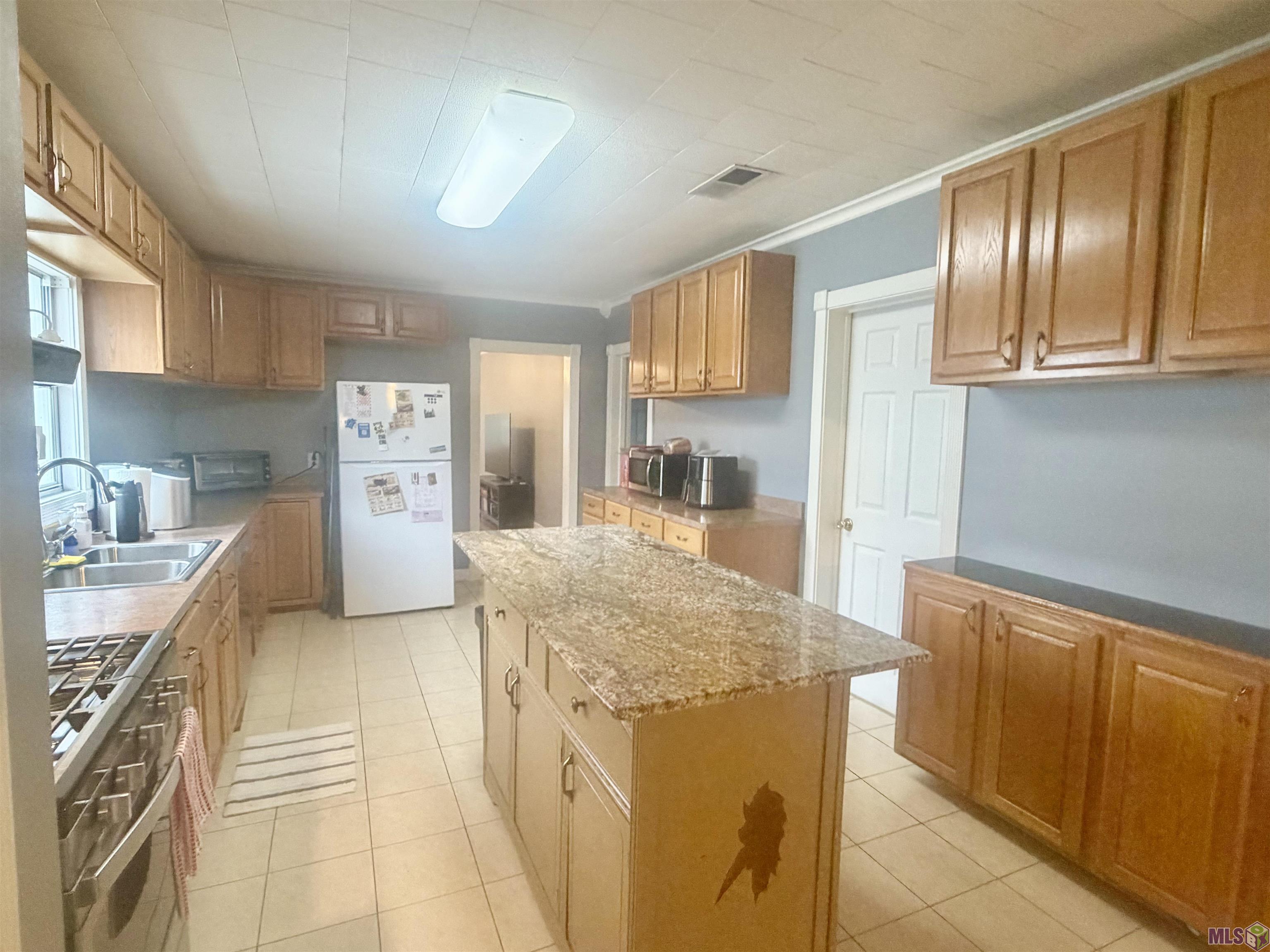 15693 East Main Street Cut Off, LA 70345 - Photo 4 of 30