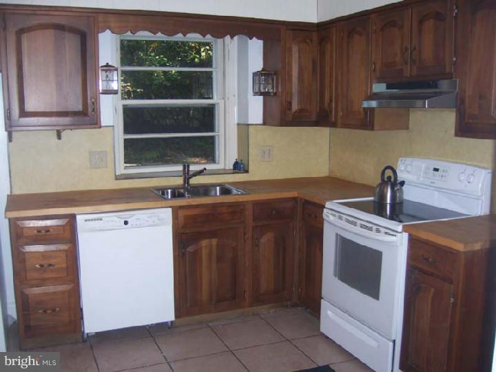 341 Rock Raymond Road Downingtown, PA 19335 - Photo 2 of 20 Gallery Image 2
