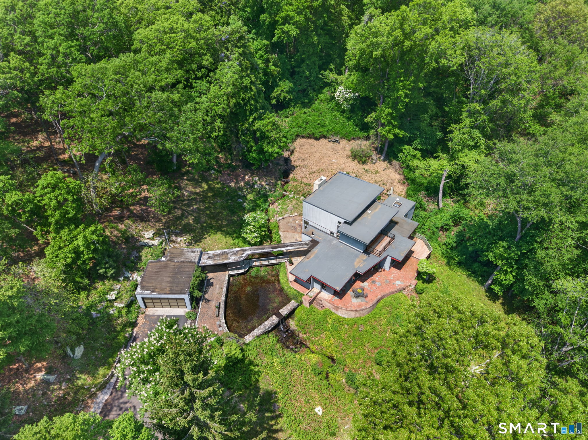 112 River Road Essex, CT 06426 - Photo 8 of 40