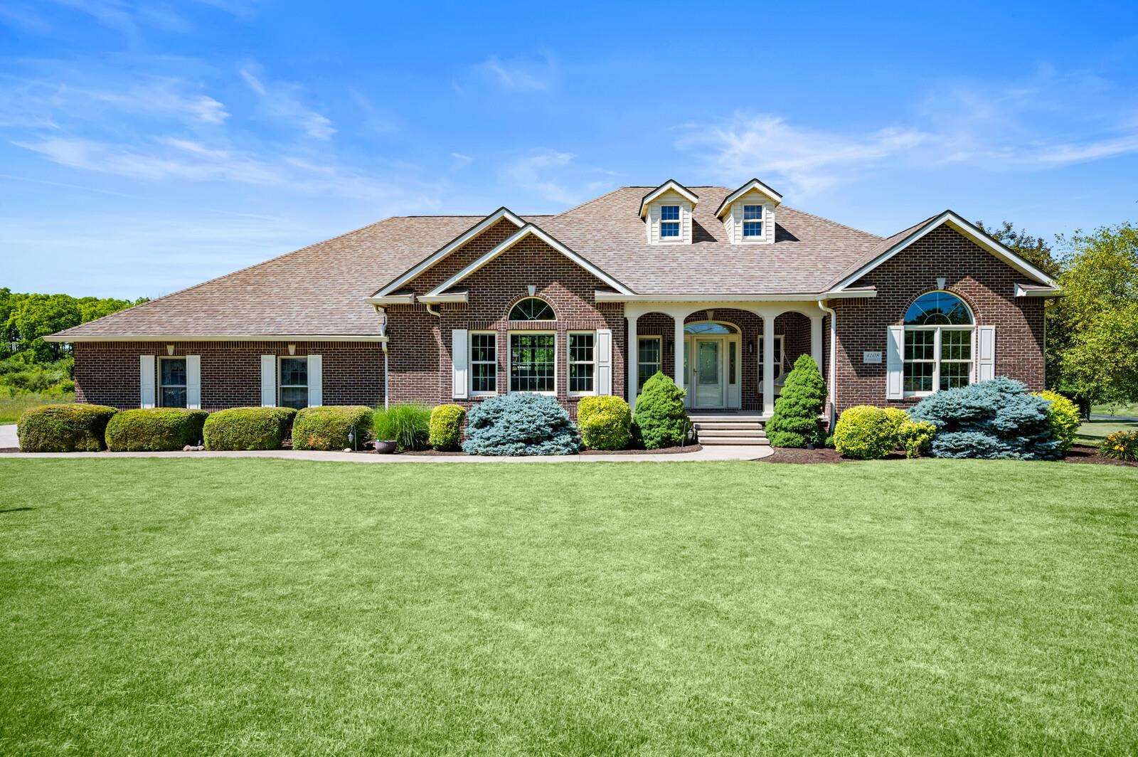 4108 West Moore Road Muncie, IN 47304 - Photo 1 of 36 Gallery Image 1