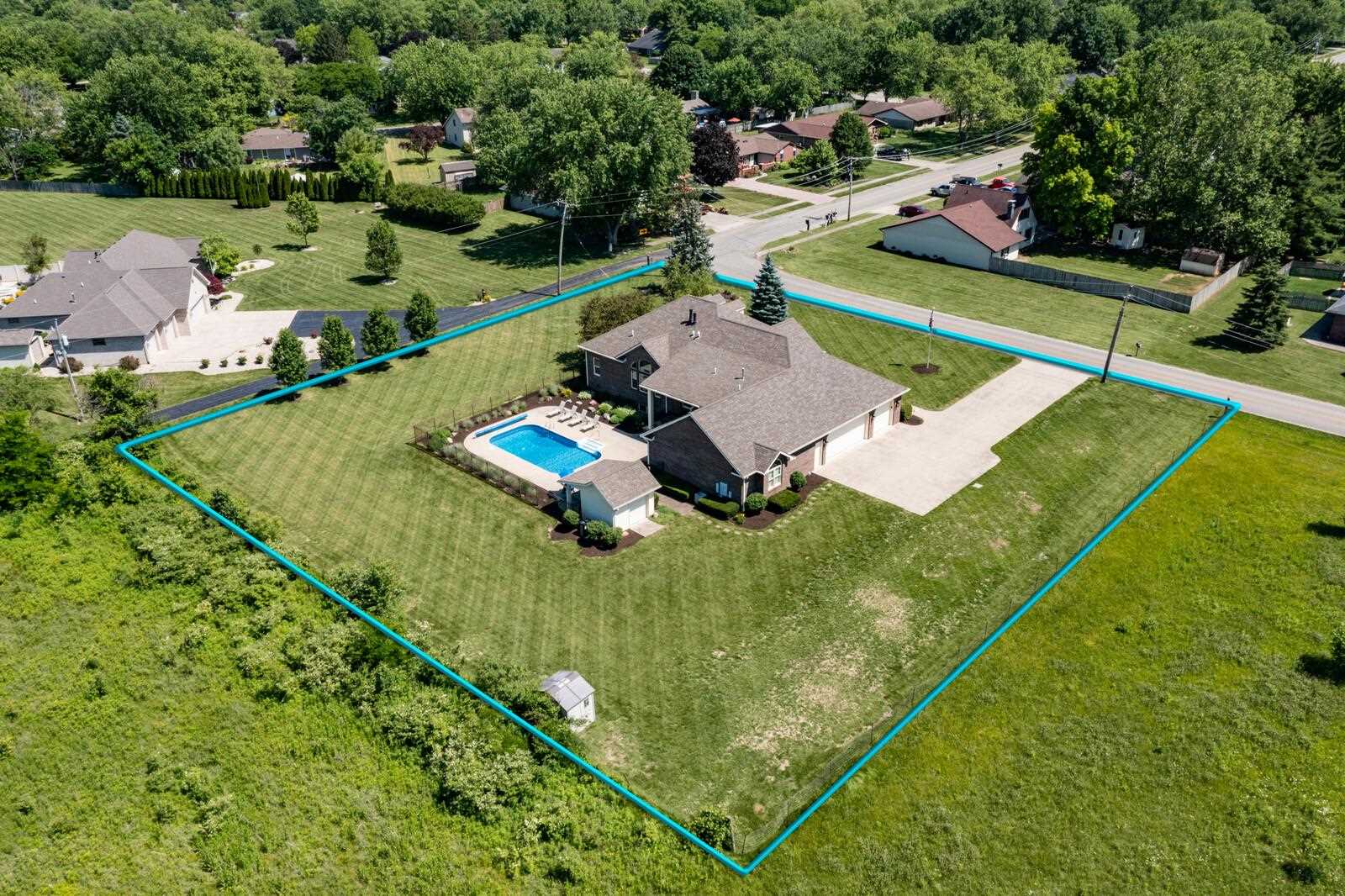 4108 West Moore Road Muncie, IN 47304 - Photo 5 of 36 Gallery Image 5