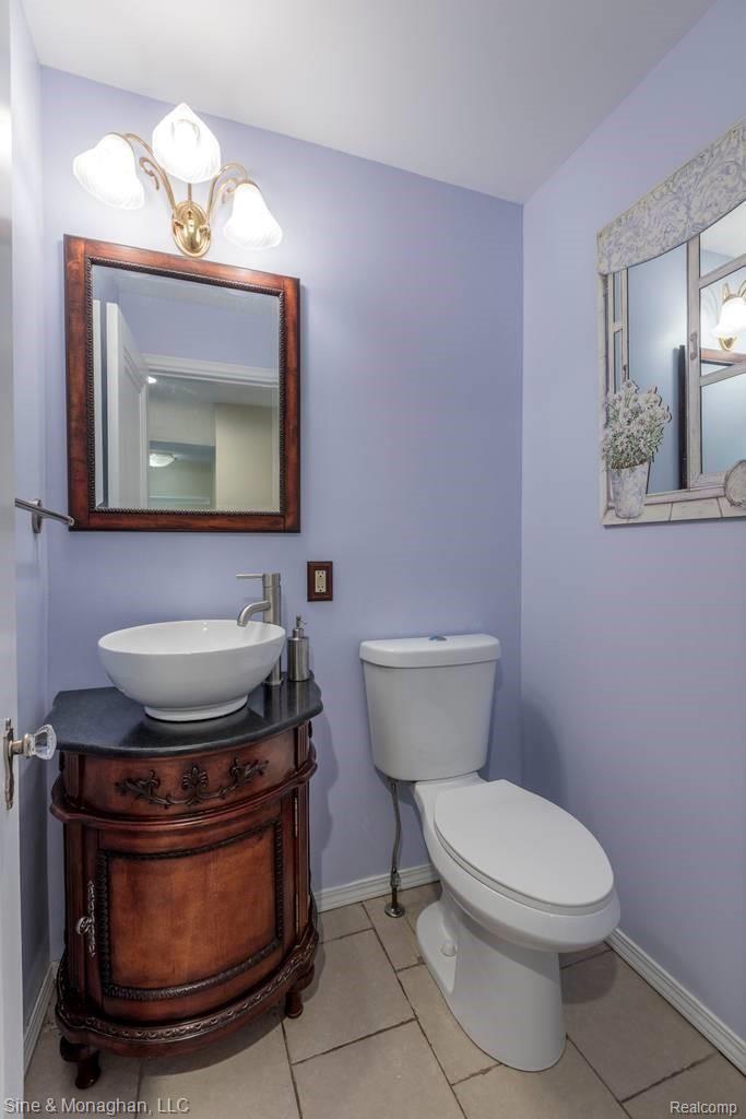 205 Merriweather Road Grosse Pointe, MI 48236 - Photo 15 of 36 205 Merriweather Rd-14.jpg