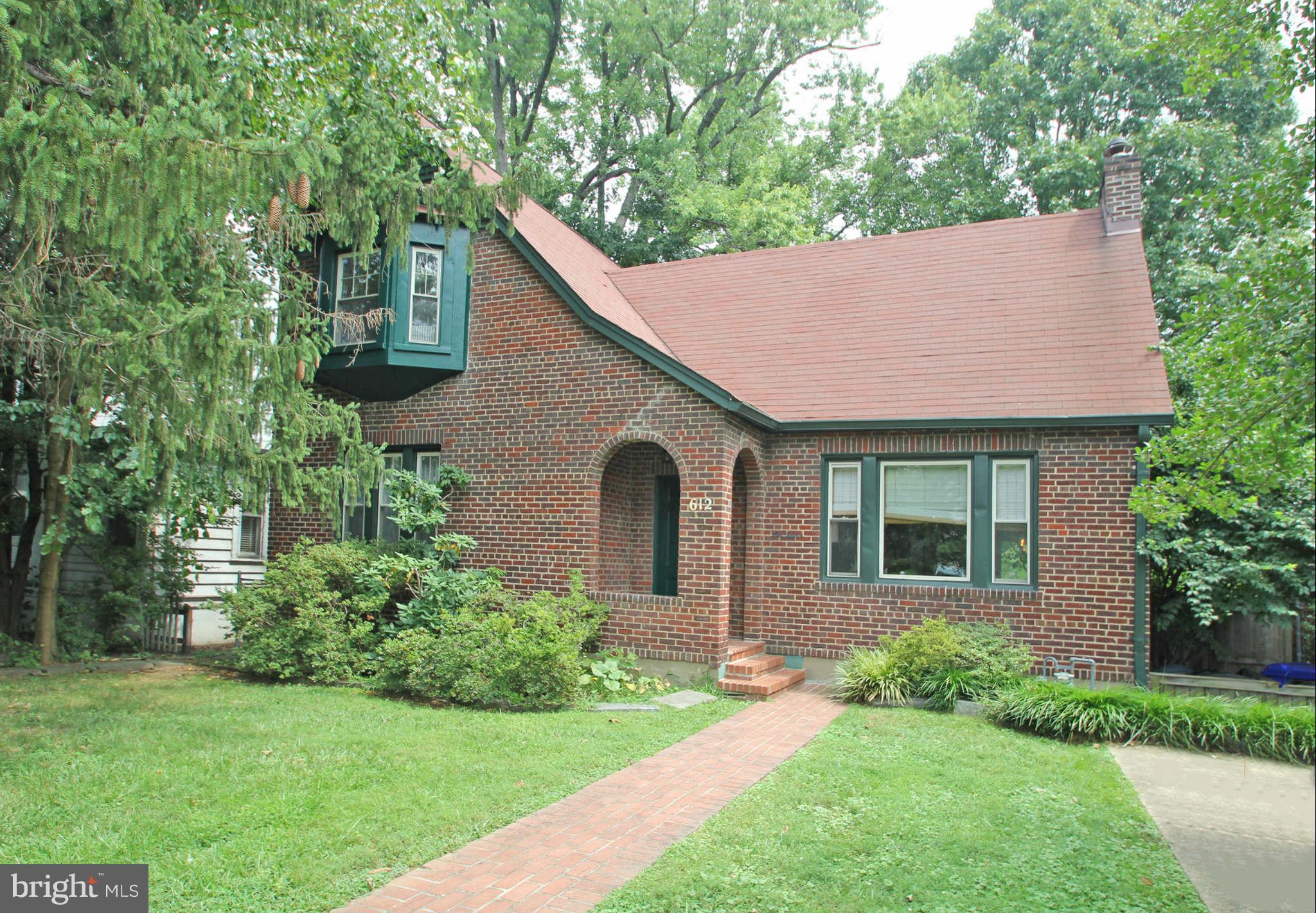 612 Greenbrier Drive Silver Spring, MD 20910 - Photo 1 of 30 Exterior (Front)